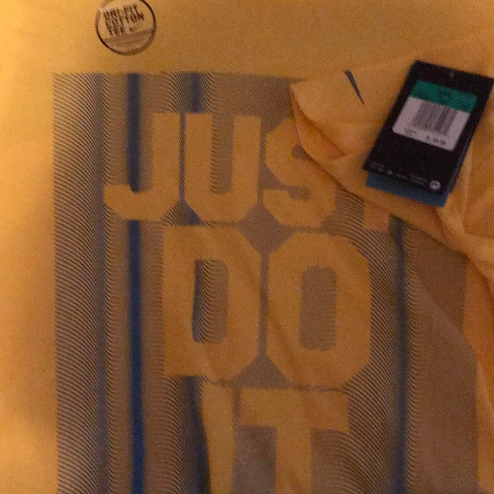 Nike tee